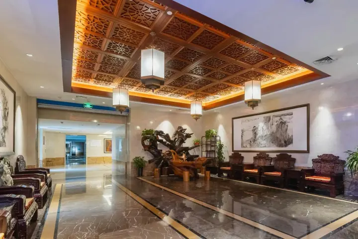 Цзаочжуан: Grand Barony Hotel