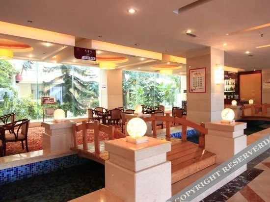 Жичжао: Lusheng Hotel