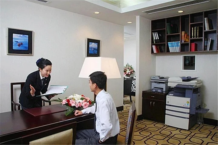 Циньхуандао: Qinhuangdao Great Wall Hotel