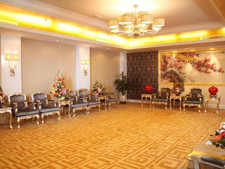 Циньхуандао: Qinhuangdao Great Wall Hotel