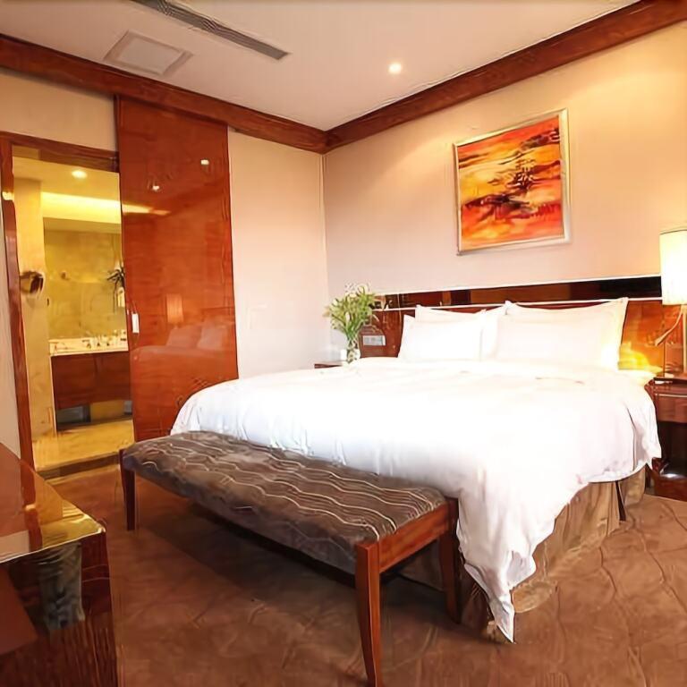 Чжэнчжоу: Zhengzhou Baishun International Hotel