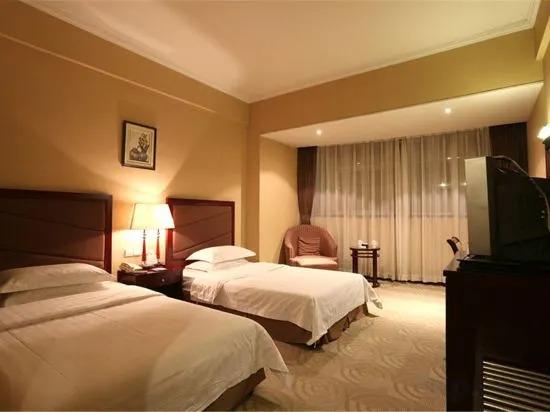 Чжэнчжоу: Glory Grand Hotel