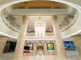 Чжэнчжоу: Glory Grand Hotel