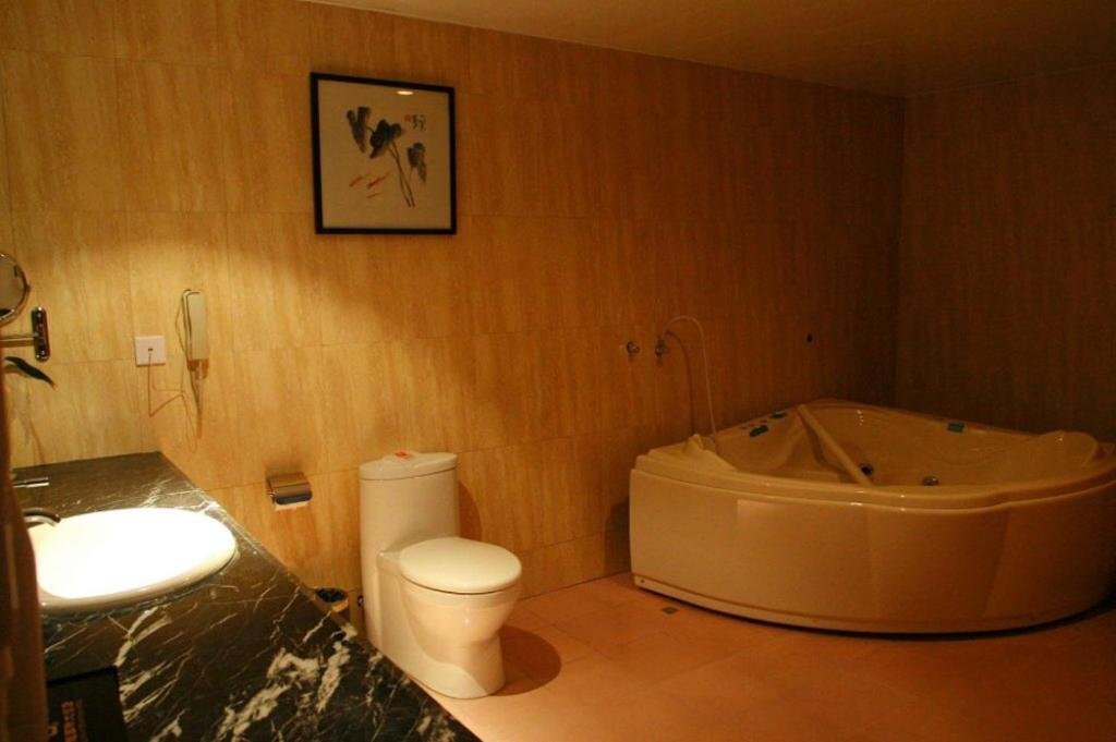 Наньтун: Jinlong International Hotel
