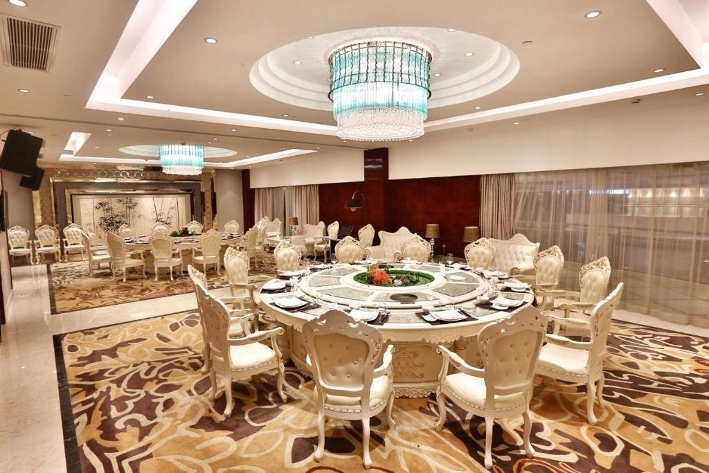 Лучжоу: Sichuan Juyang International Hotel