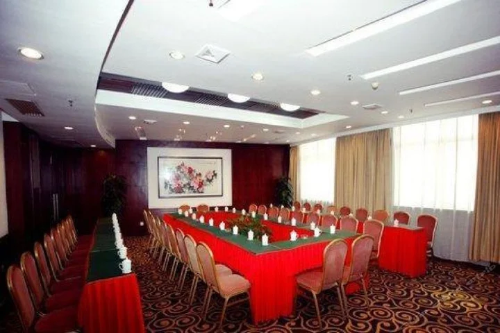 Чанша: Xiangjun Huatian Commerce