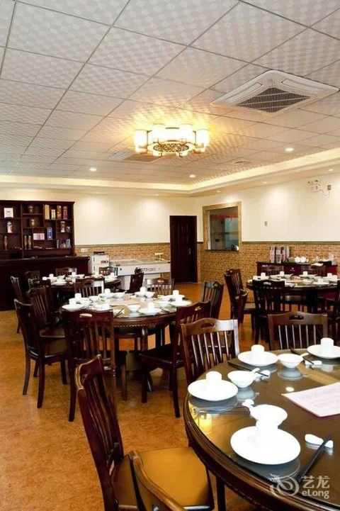 Джиангме: Jiaduoli Hotel