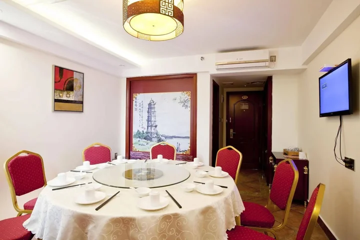 Джиангме: Jiaduoli Hotel