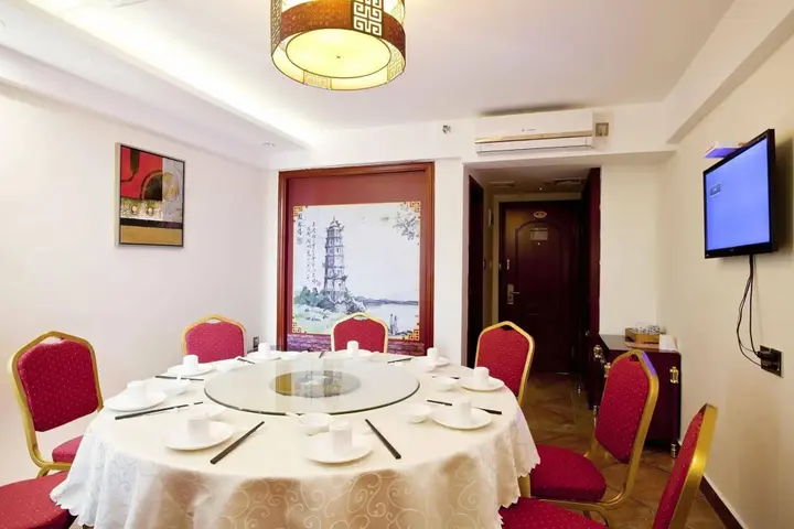 Джиангме: Jiaduoli Hotel