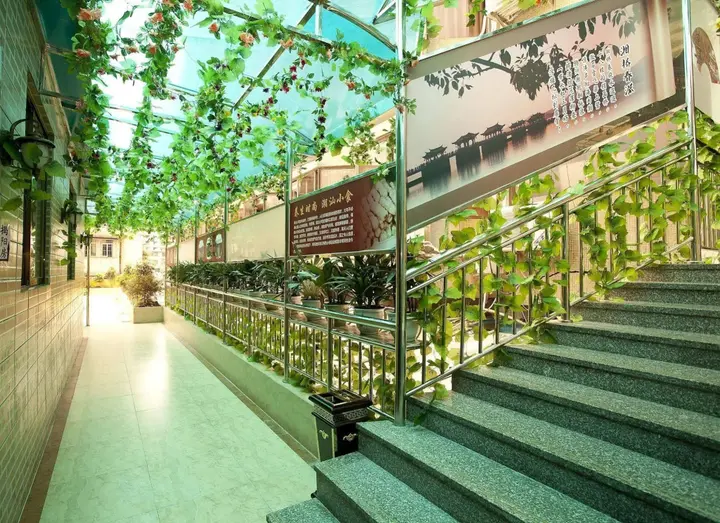Джиангме: Jiaduoli Hotel