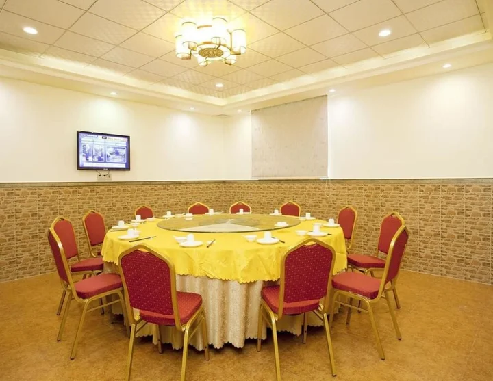 Джиангме: Jiaduoli Hotel