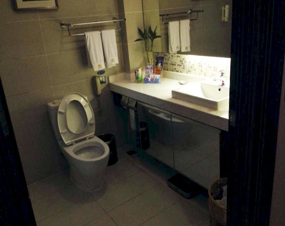 Циньчжоу: Jinwan International Hotel