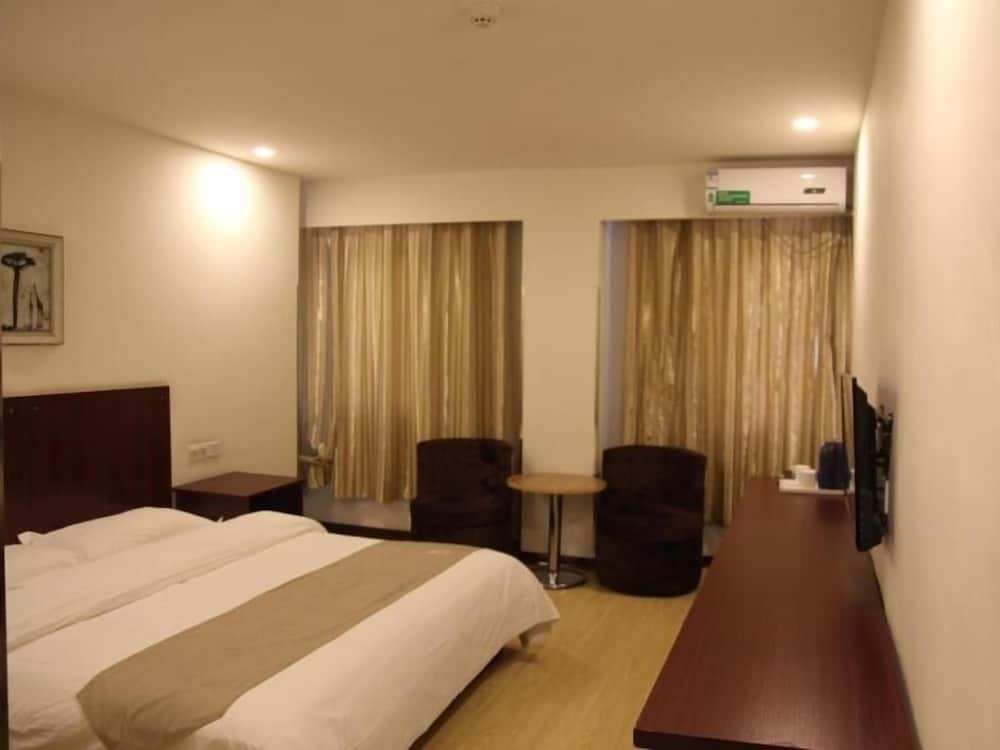 Цзинань: GreenTree Alliance Jinan Licheng Town Yaohua Road Yaoqiang Airport Hotel