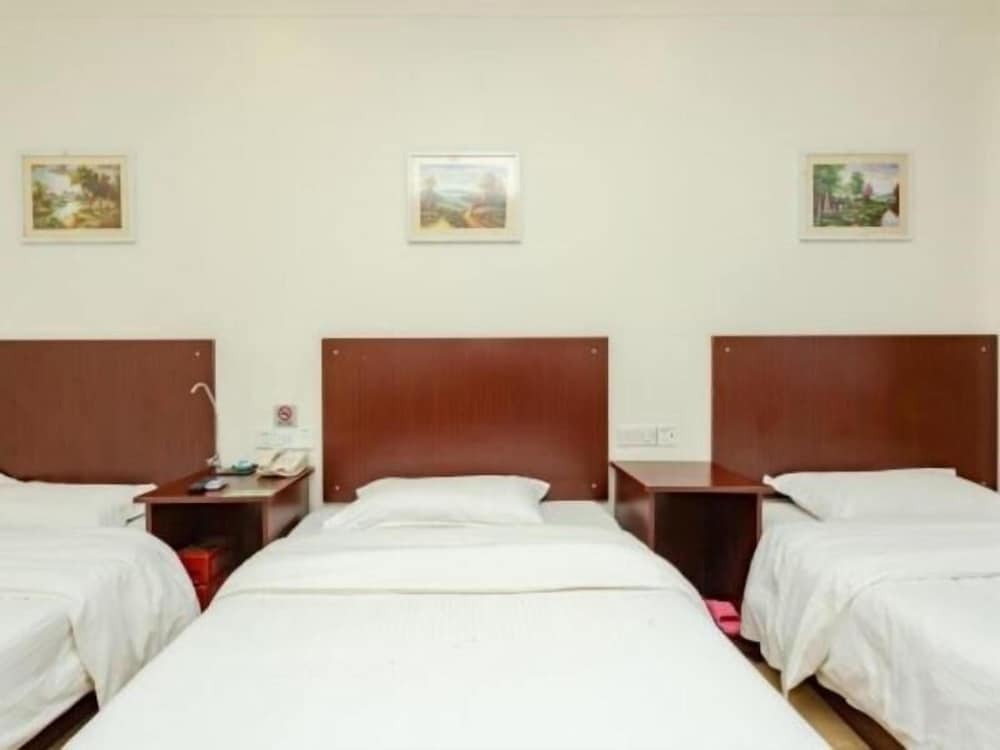 Цзинань: GreenTree Alliance Jinan Licheng Town Yaohua Road Yaoqiang Airport Hotel