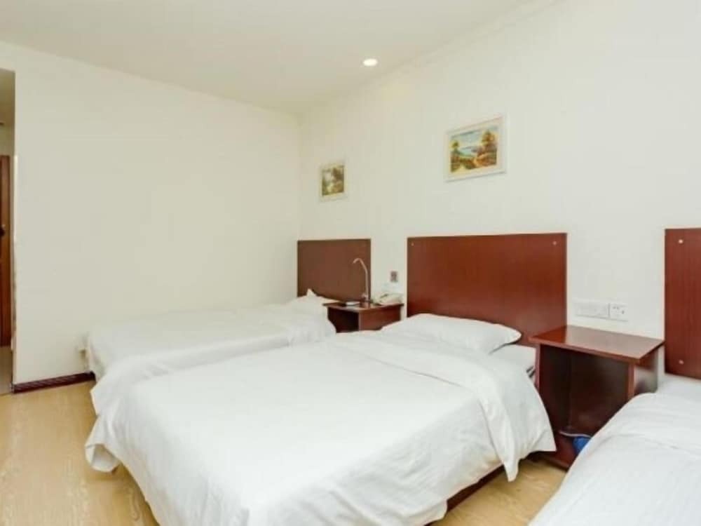 Цзинань: GreenTree Alliance Jinan Licheng Town Yaohua Road Yaoqiang Airport Hotel