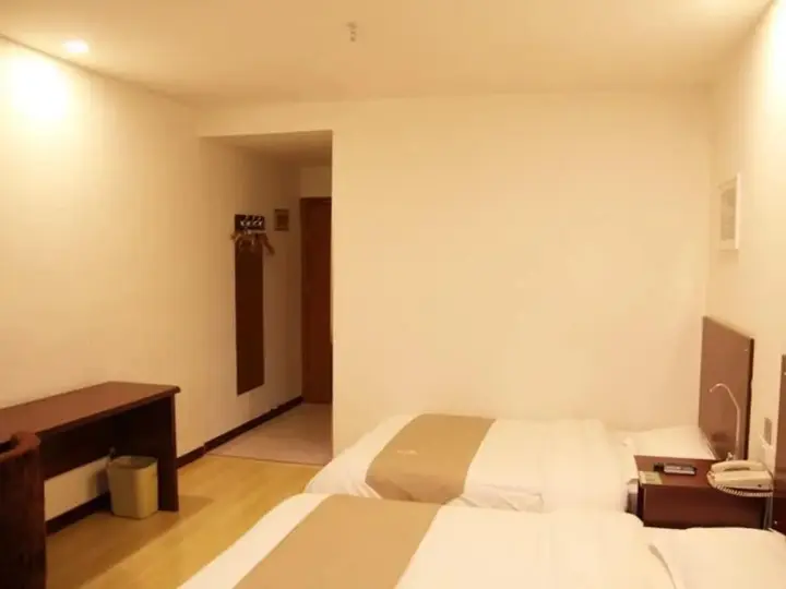 Цзинань: GreenTree Alliance Jinan Licheng Town Yaohua Road Yaoqiang Airport Hotel