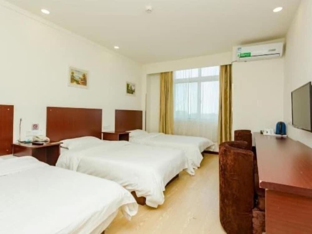 Цзинань: GreenTree Alliance Jinan Licheng Town Yaohua Road Yaoqiang Airport Hotel