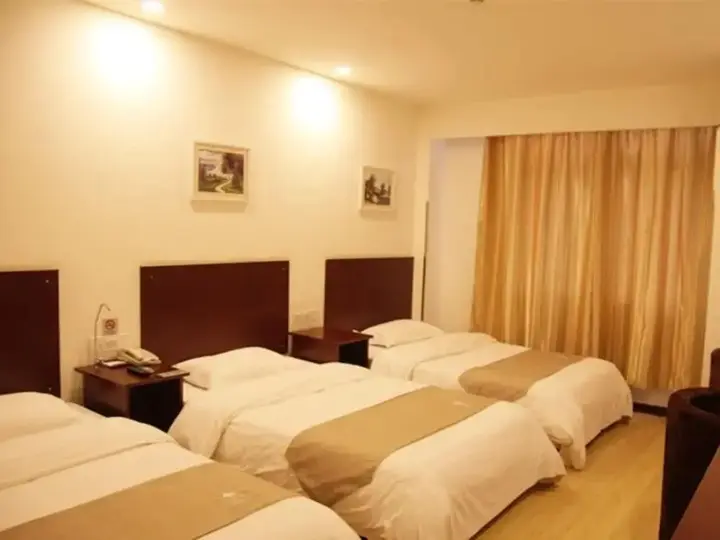 Цзинань: GreenTree Alliance Jinan Licheng Town Yaohua Road Yaoqiang Airport Hotel