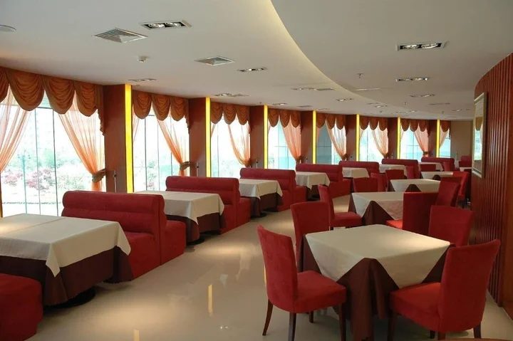Ухань: Wuzhan Business Hotel
