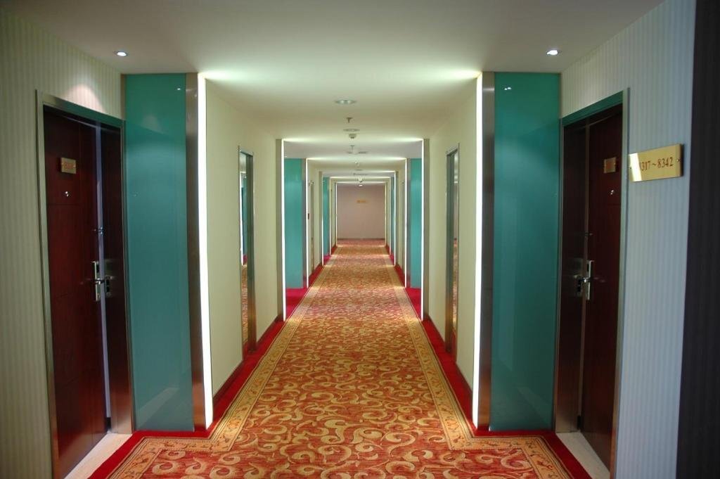 Ухань: Wuzhan Business Hotel