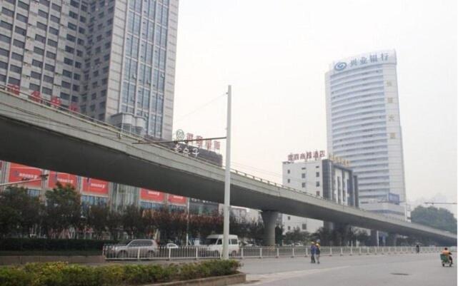 Ухань: Yunding Business