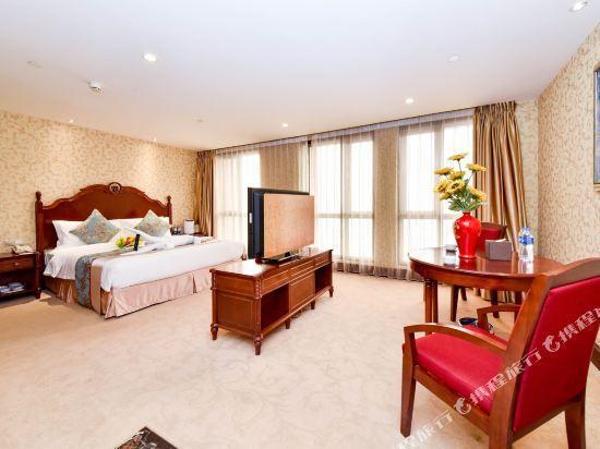 Далянь: Yifeng Harbour Hotel
