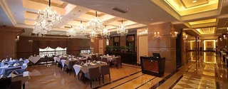 Далянь: Yifeng Harbour Hotel