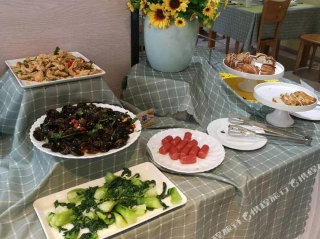 Наньнин: Unitour Hotel (Nanning Dongge Road Chaoyang Square Subway Station)(优程酒店（南宁东葛路朝阳广场地铁站店）)