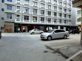 Янгиианг: Yangjiang Jiayue Hotel