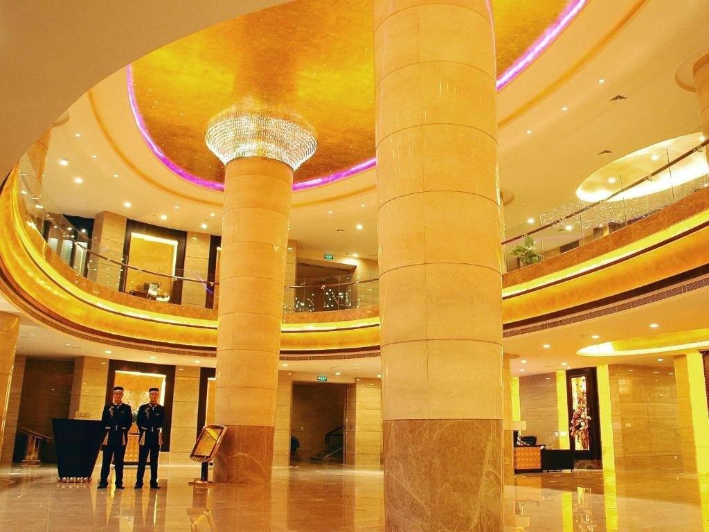 Джин-Чжоу: King Kowloon Hotel