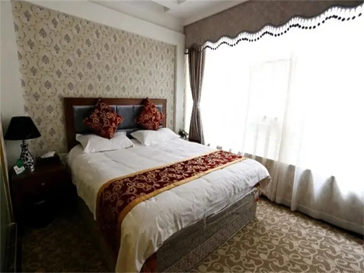 Мяньян: Yanting Zhuoyue Theme Hotel