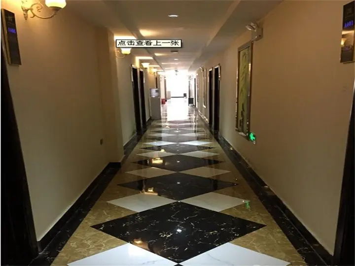 Наньтун: Nantong Suzhong Business Hotel