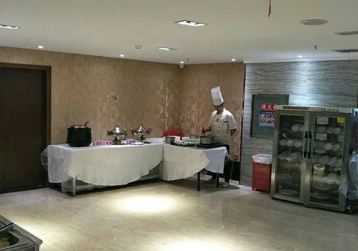 Сичан: Xichang Xiaoding Business Hotel