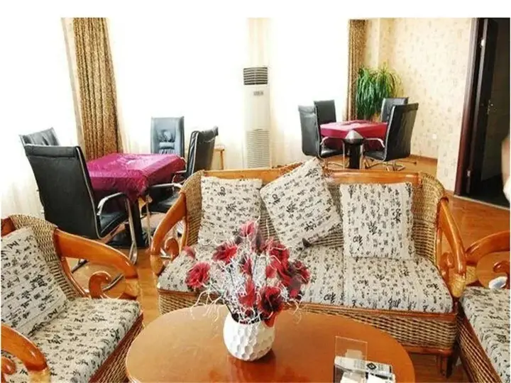 Сичан: Xichang Xiaoding Business Hotel