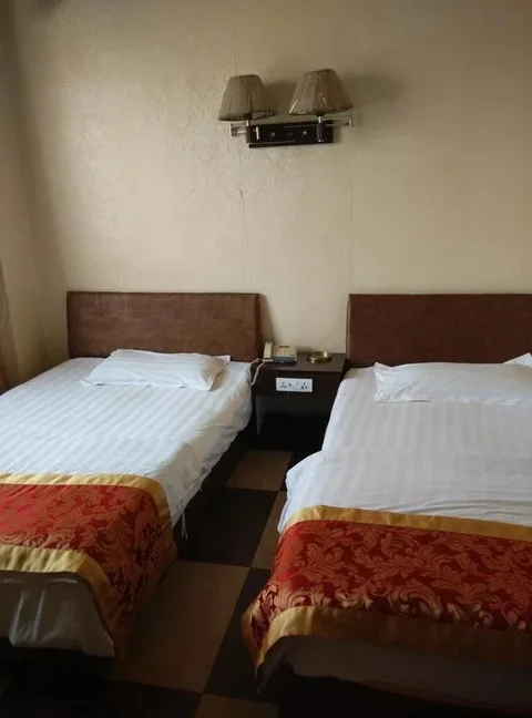 Яань: Yurui Business Hotel
