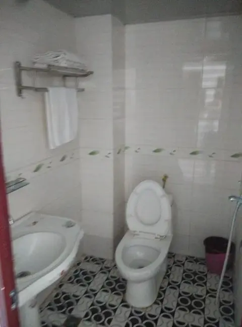 Яань: Yurui Business Hotel