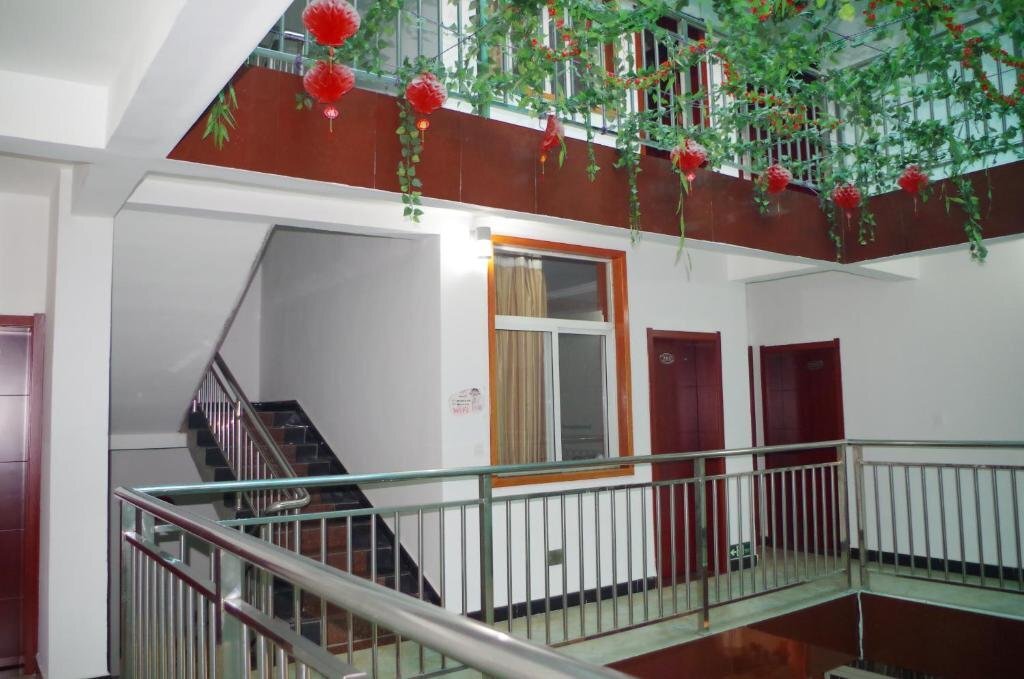 Вэйнань: Huashan Wanyuan Inn