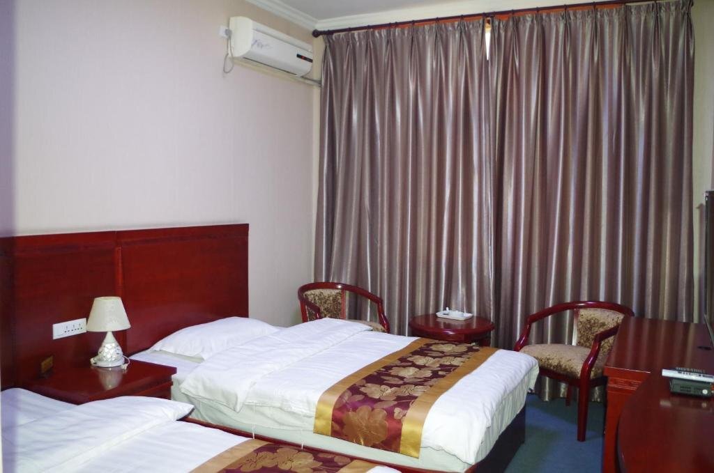 Вэйнань: Huashan Wanyuan Inn
