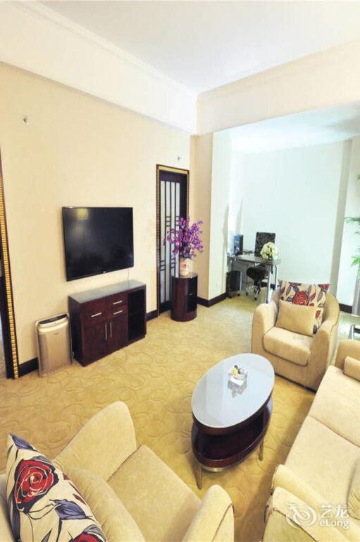Ухань: Gaoxiong Hotel