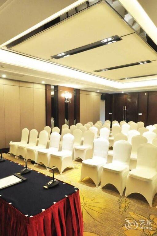 Ухань: Gaoxiong Hotel
