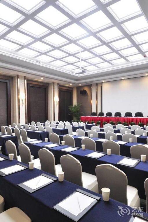 Ухань: Gaoxiong Hotel