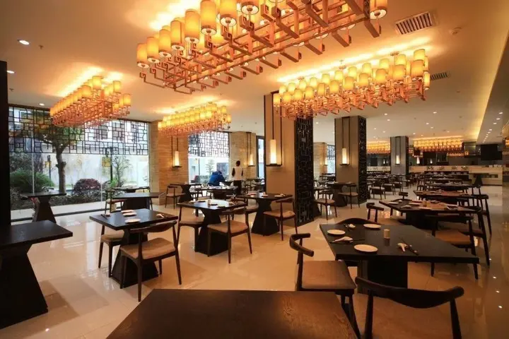 Баошань: Dongfang Xuanyi Holiday Hotel
