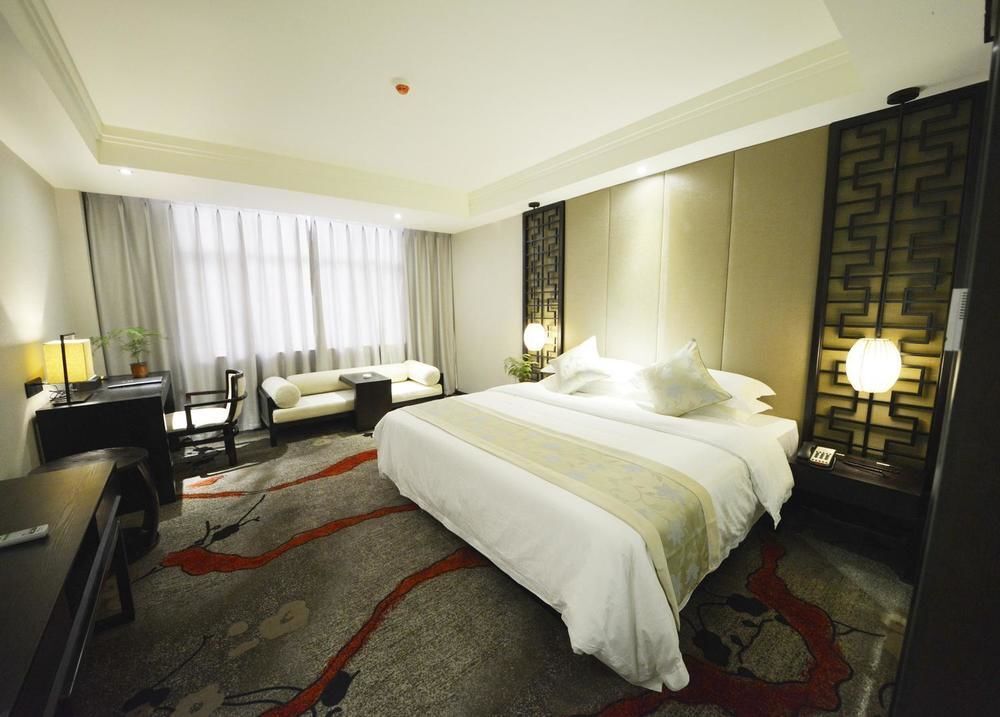 Баошань: Dongfang Xuanyi Holiday Hotel