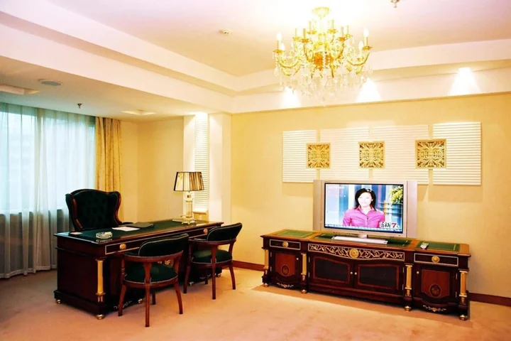 Эньши: Enshi Asian Hotel