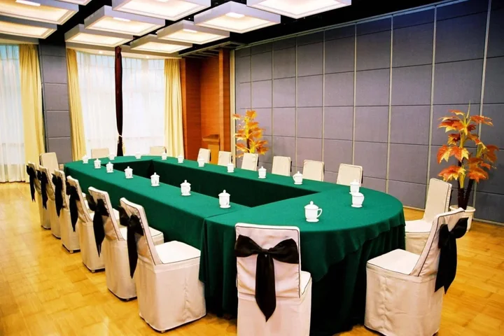 Эньши: Enshi Asian Hotel