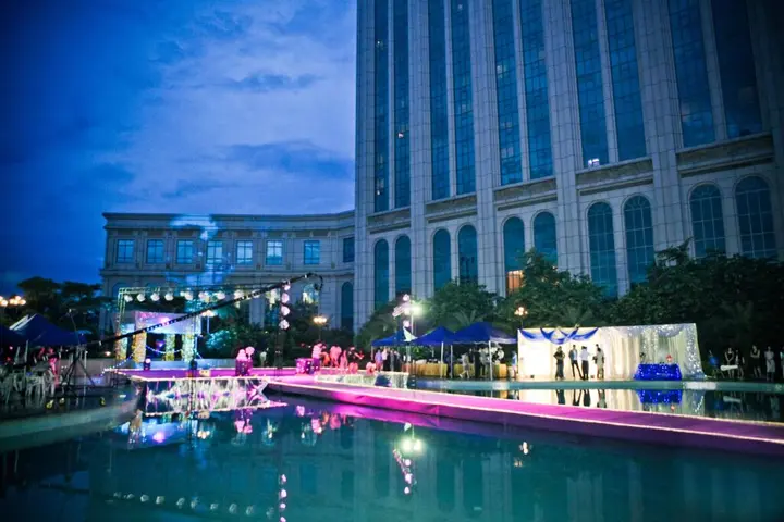 Джиангме: Jiangmen Gladden Hotel