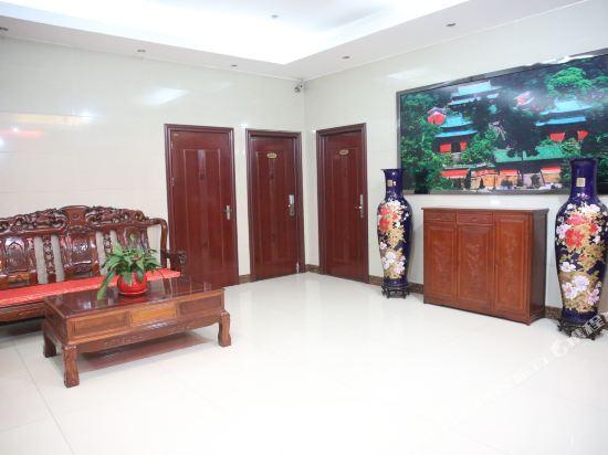 Шиянь: Nanzun Business Hotel