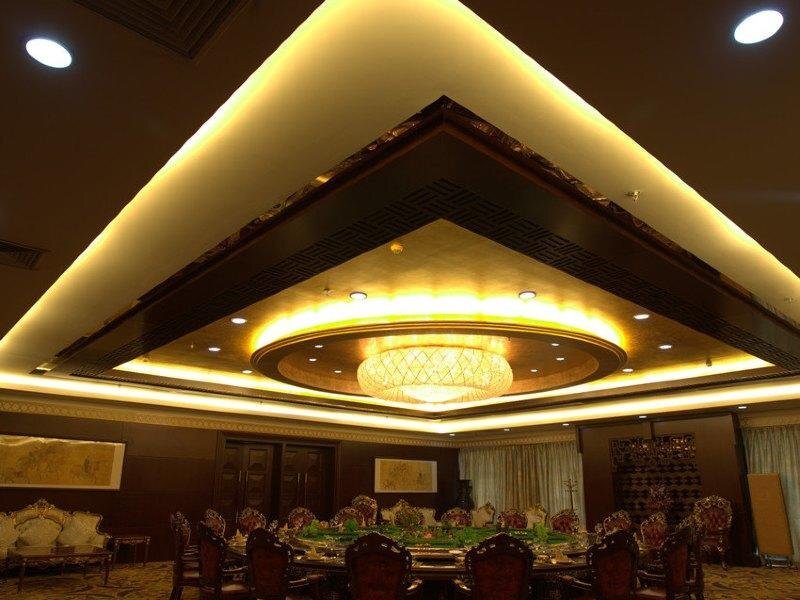 Синтай: Wanfeng Grand Hotel