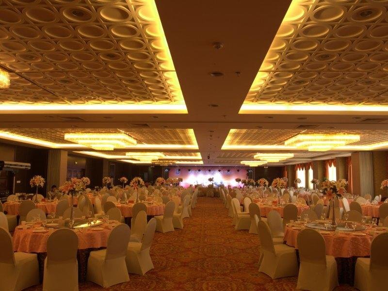 Синтай: Wanfeng Grand Hotel
