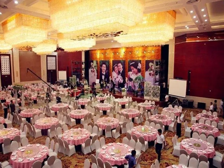Синтай: Wanfeng Grand Hotel